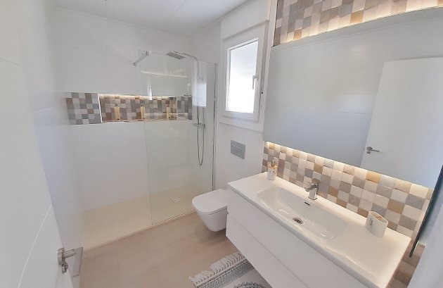 Nieuwbouw  - Geschakelde woning -
Avileses