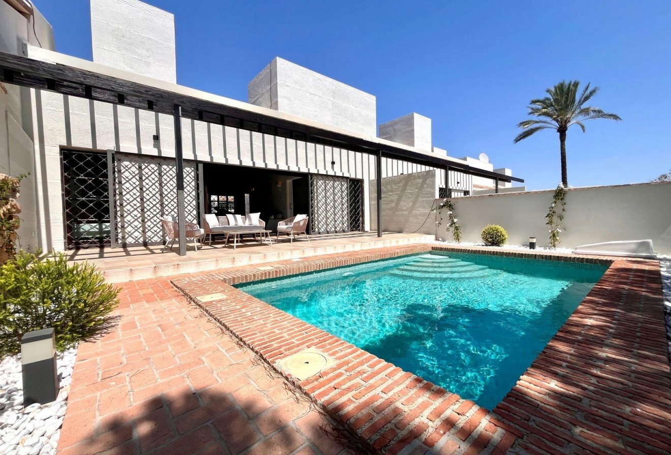 Nieuwbouw  - Geschakelde woning -
Peraleja Golf