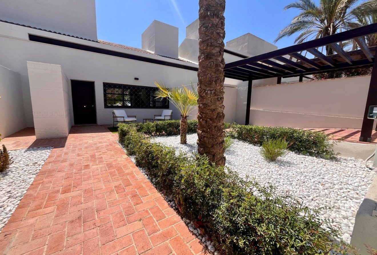 Nieuwbouw  - Geschakelde woning -
Peraleja Golf
