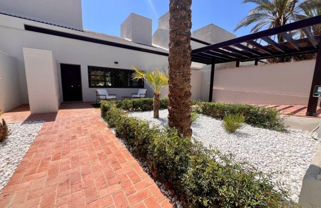 Nieuwbouw  - Geschakelde woning -
Peraleja Golf