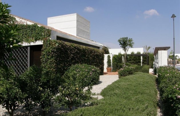 Nieuwbouw  - Geschakelde woning -
Peraleja Golf