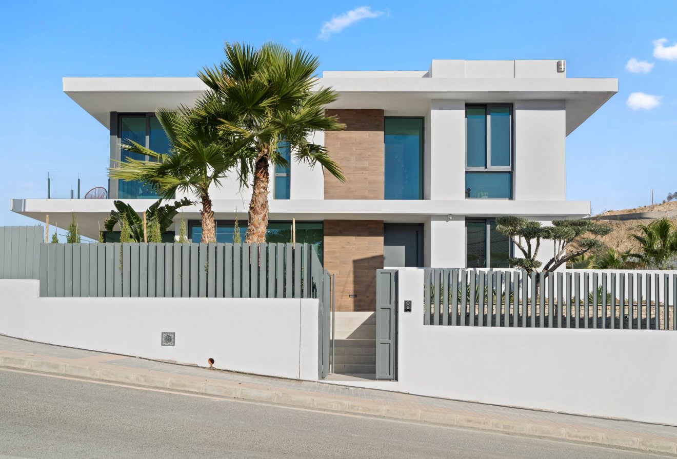 Nieuwbouw  - Villa -
Benidorm