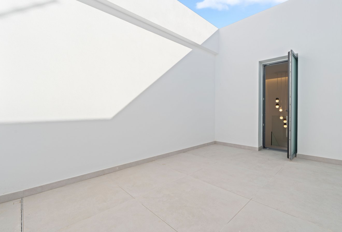 Nieuwbouw  - Villa -
Benidorm