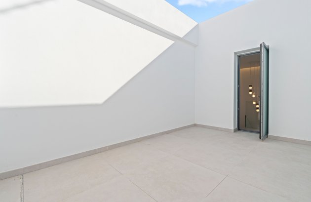 Nieuwbouw  - Villa -
Benidorm