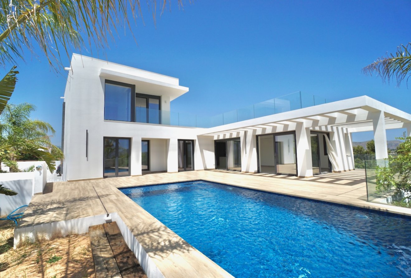 Herverkoop - Villa -
Moraira - Benimeit