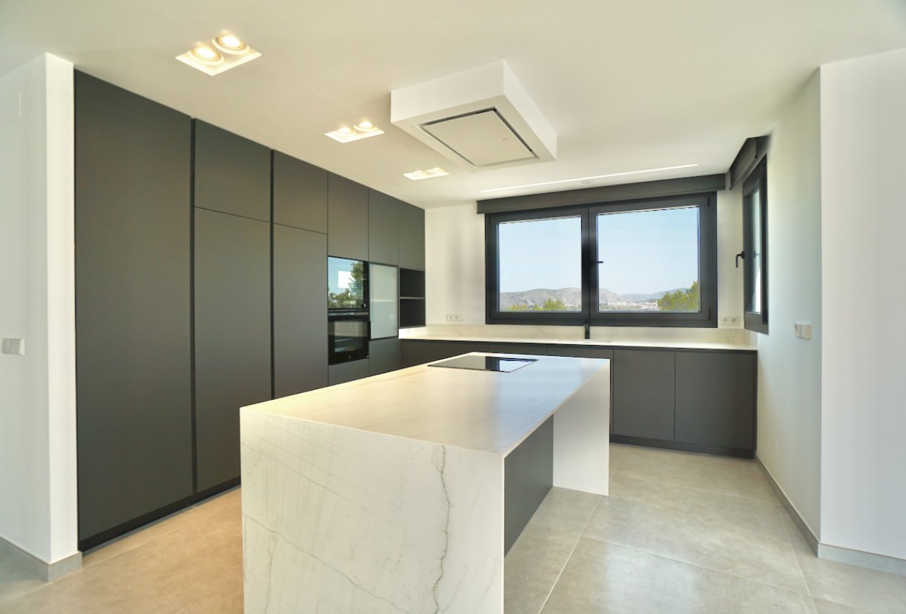 Herverkoop - Villa -
Moraira - Benimeit