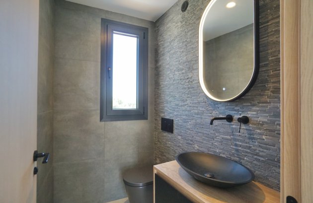 Herverkoop - Villa -
Moraira - Benimeit
