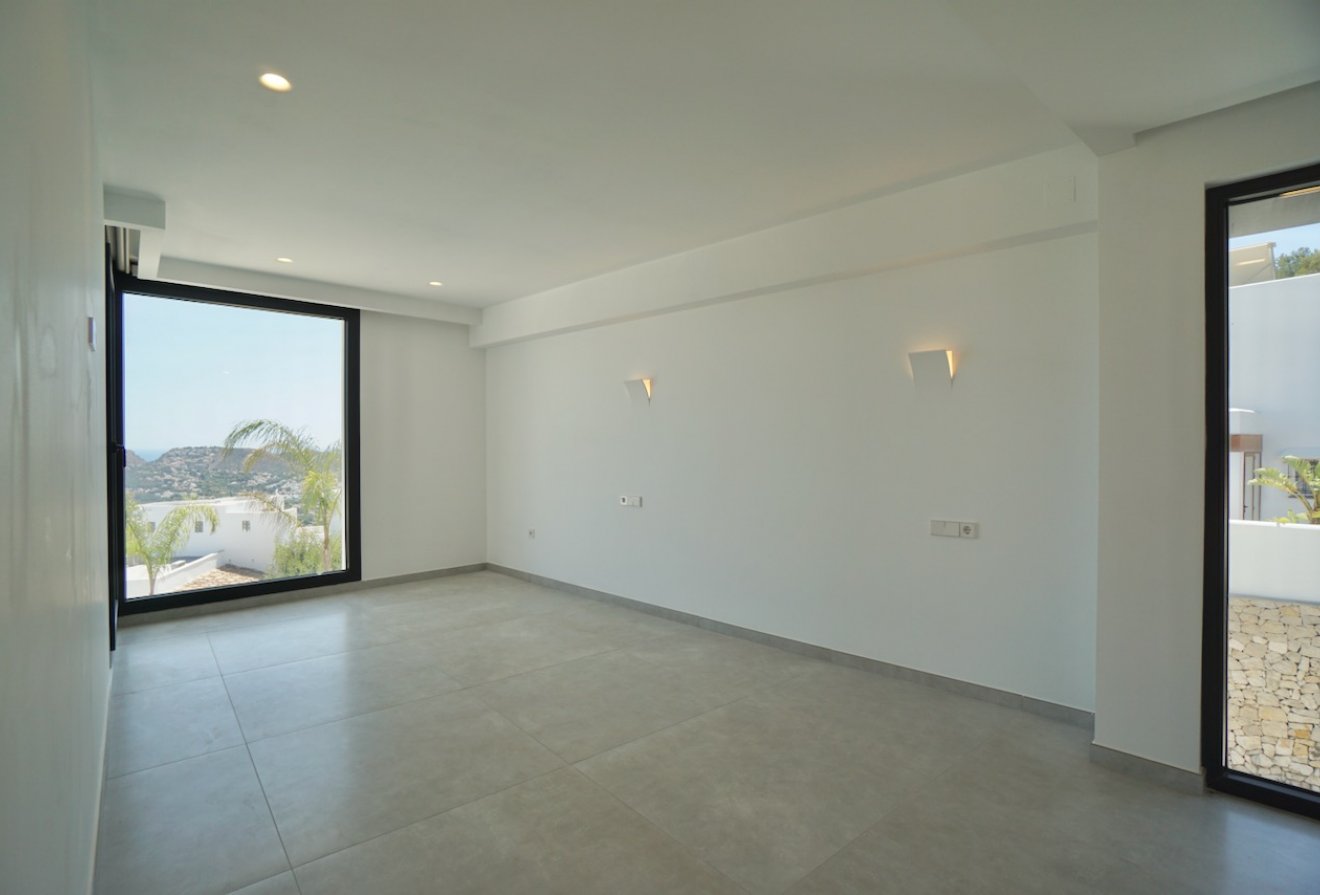 Herverkoop - Villa -
Moraira - Benimeit