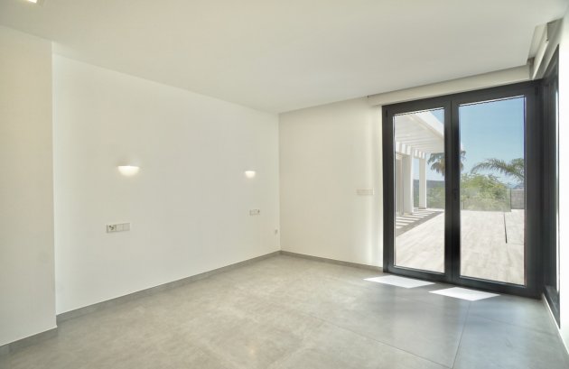 Herverkoop - Villa -
Moraira - Benimeit