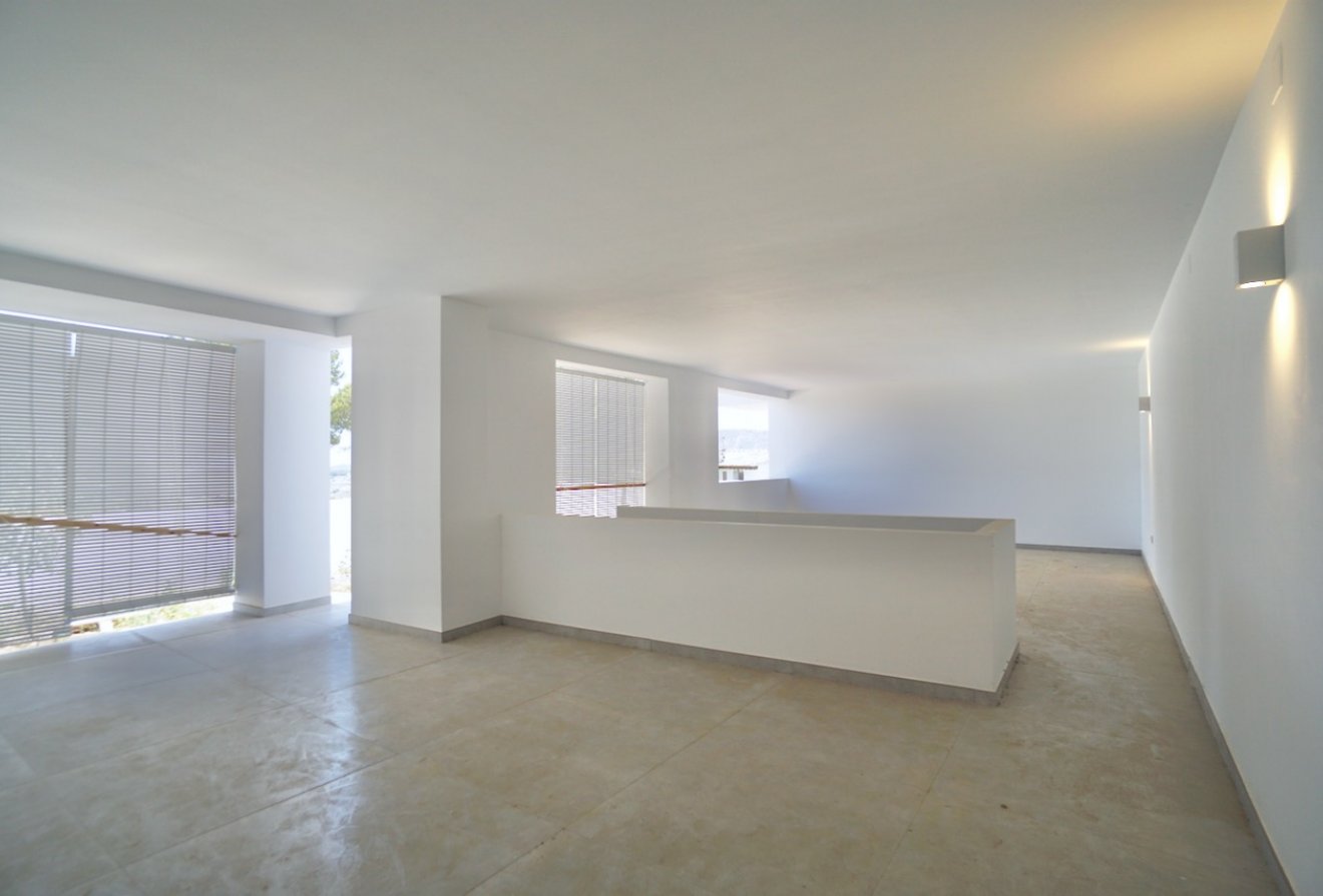 Herverkoop - Villa -
Moraira - Benimeit