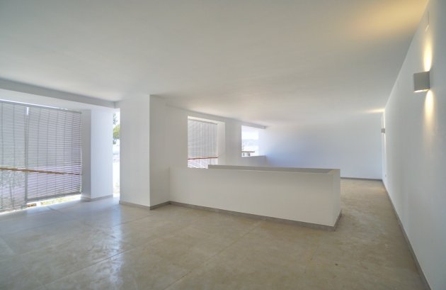 Herverkoop - Villa -
Moraira - Benimeit