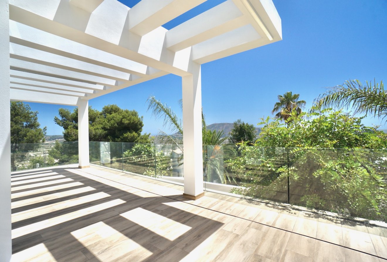 Herverkoop - Villa -
Moraira - Benimeit