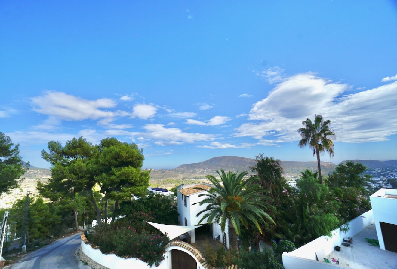 Herverkoop - Villa -
Moraira - Benimeit