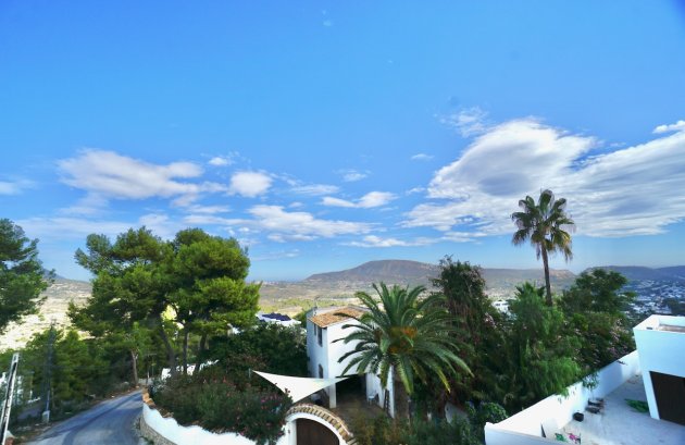 Herverkoop - Villa -
Moraira - Benimeit