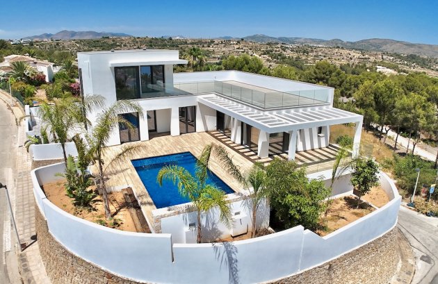 Herverkoop - Villa -
Moraira - Benimeit