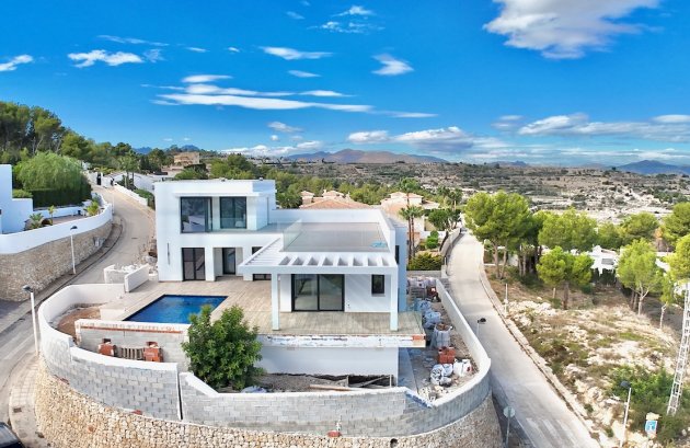 Herverkoop - Villa -
Moraira - Benimeit