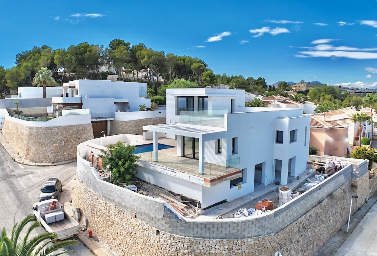 Herverkoop - Villa -
Moraira - Benimeit