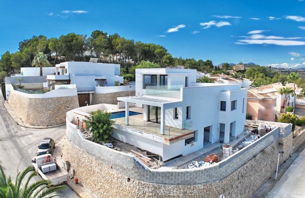 Herverkoop - Villa -
Moraira - Benimeit