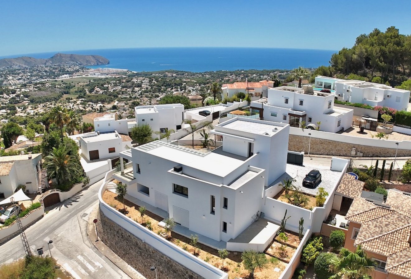 Herverkoop - Villa -
Moraira - Benimeit