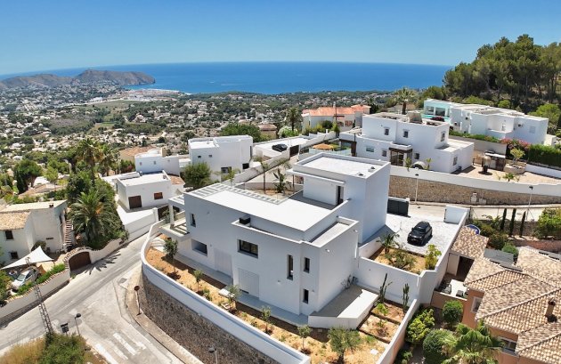 Herverkoop - Villa -
Moraira - Benimeit