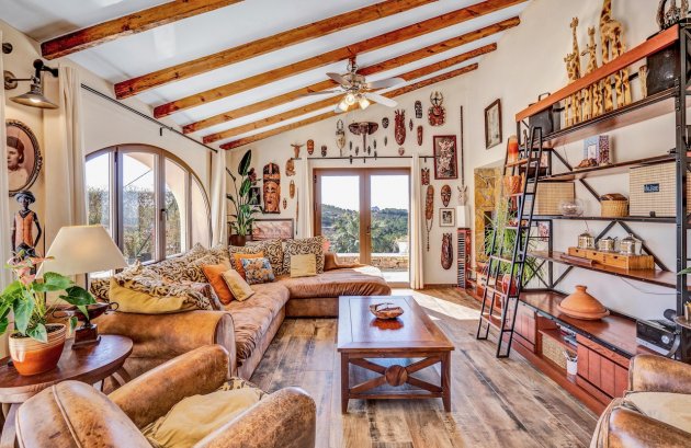 Herverkoop - Villa -
Benissa - Partida Llenes