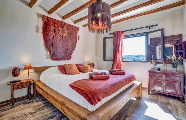 Herverkoop - Villa -
Benissa - Partida Llenes