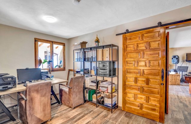 Herverkoop - Villa -
Benissa - Partida Llenes