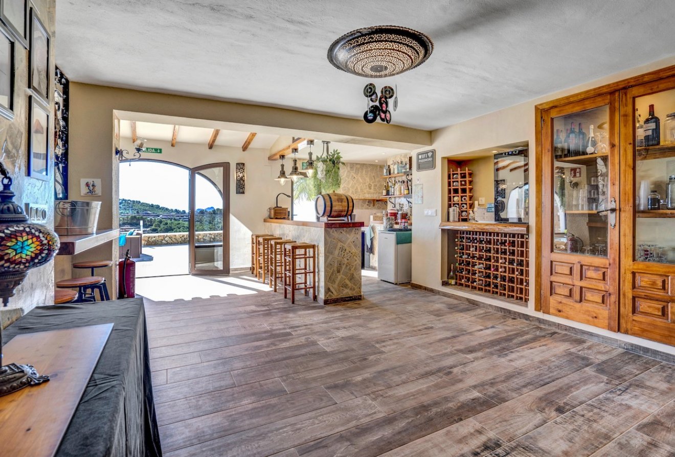 Herverkoop - Villa -
Benissa - Partida Llenes