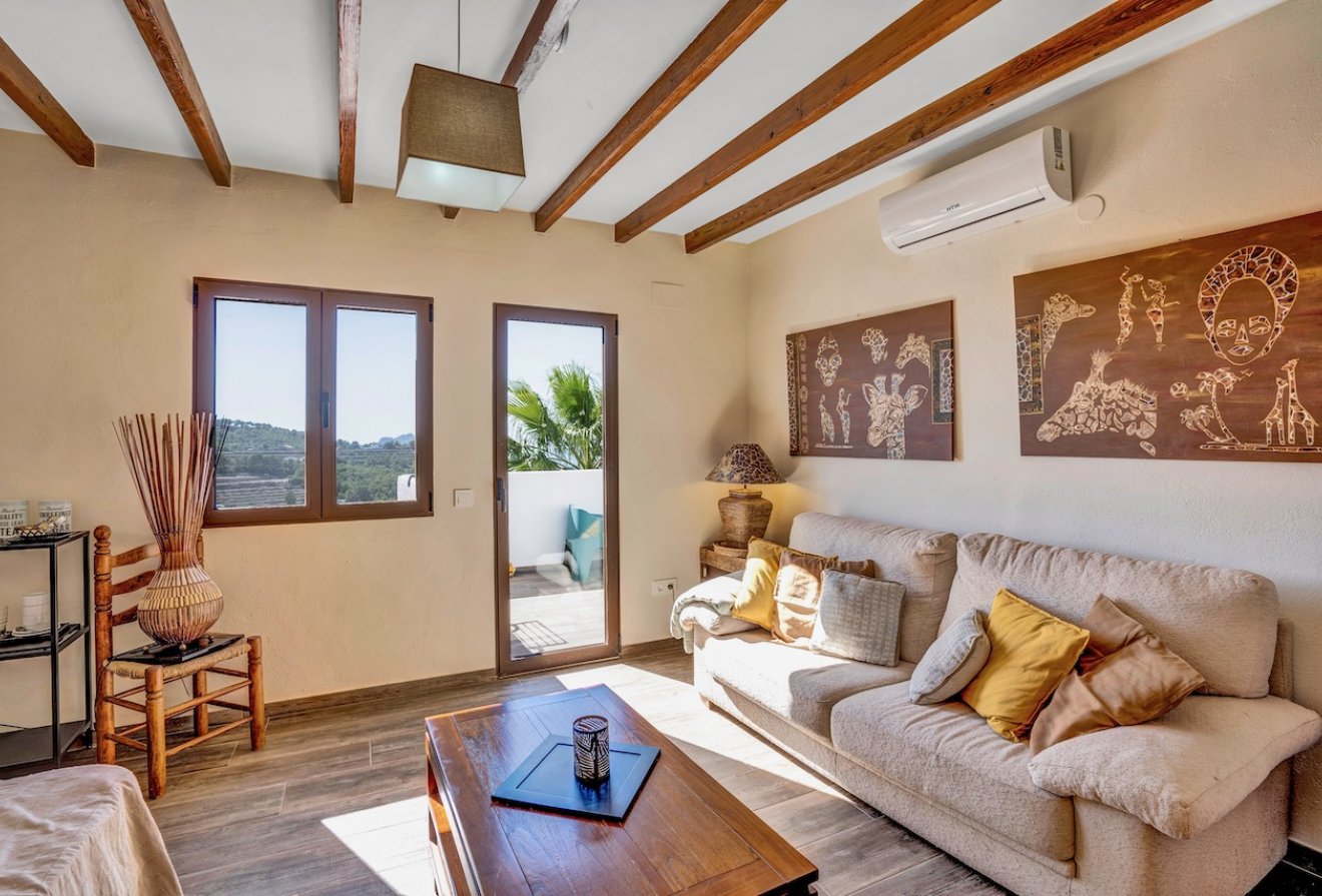 Herverkoop - Villa -
Benissa - Partida Llenes