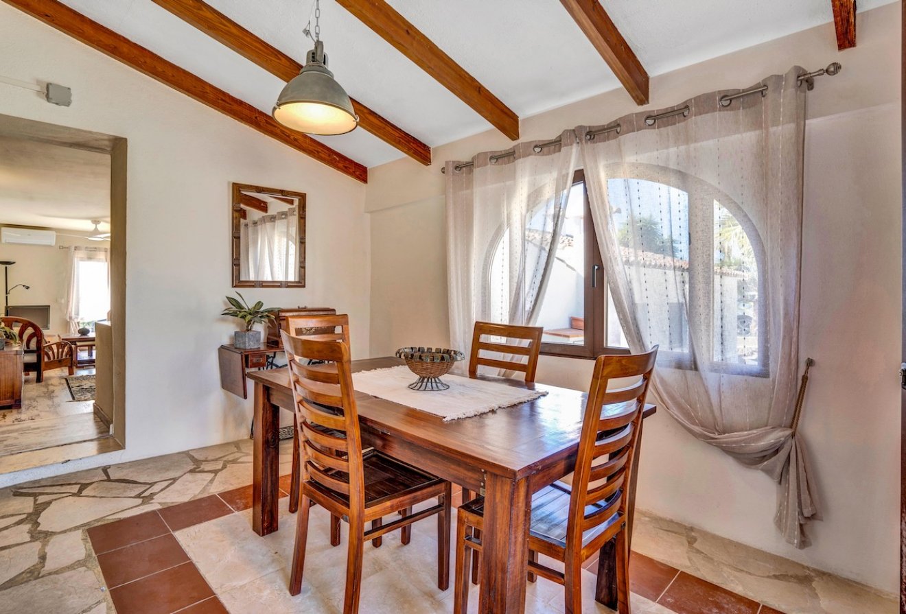 Herverkoop - Villa -
Benissa - Partida Llenes