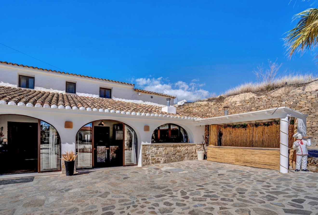 Herverkoop - Villa -
Benissa - Partida Llenes