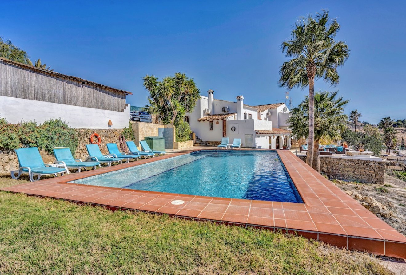 Herverkoop - Villa -
Benissa - Partida Llenes