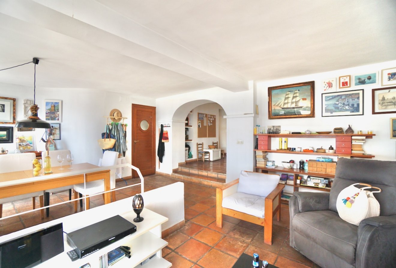 Resale - Apartment / flat -
Moraira - Moraira Centre