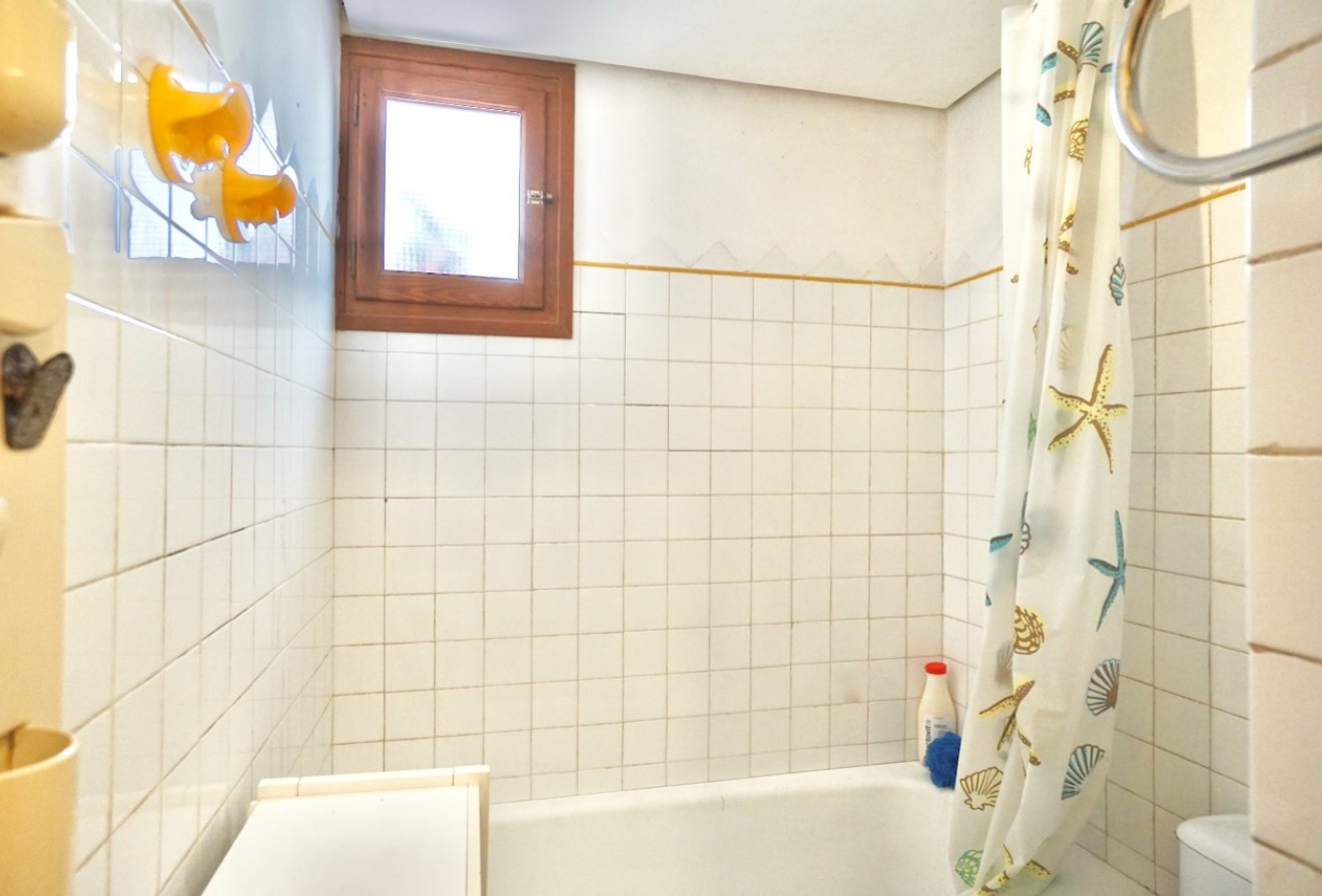 Resale - Apartment / flat -
Moraira - Moraira Centre