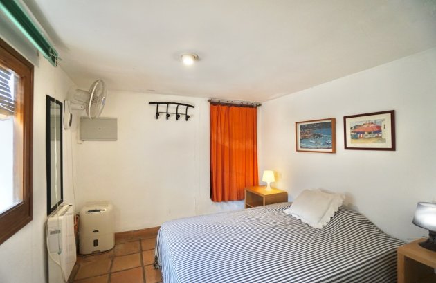 Resale - Apartment / flat -
Moraira - Moraira Centre