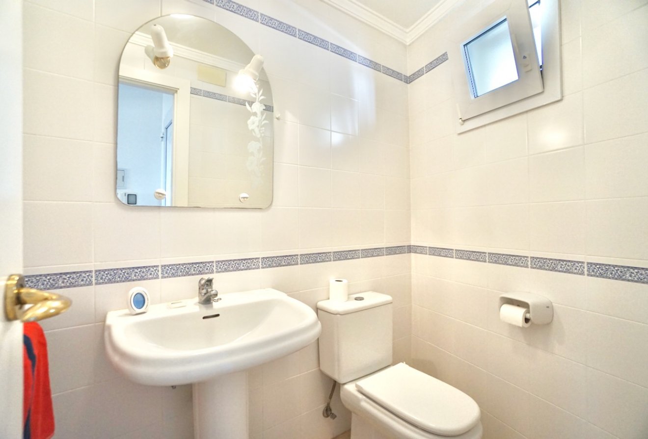 Resale - Apartment / flat -
Moraira - Moraira Centre