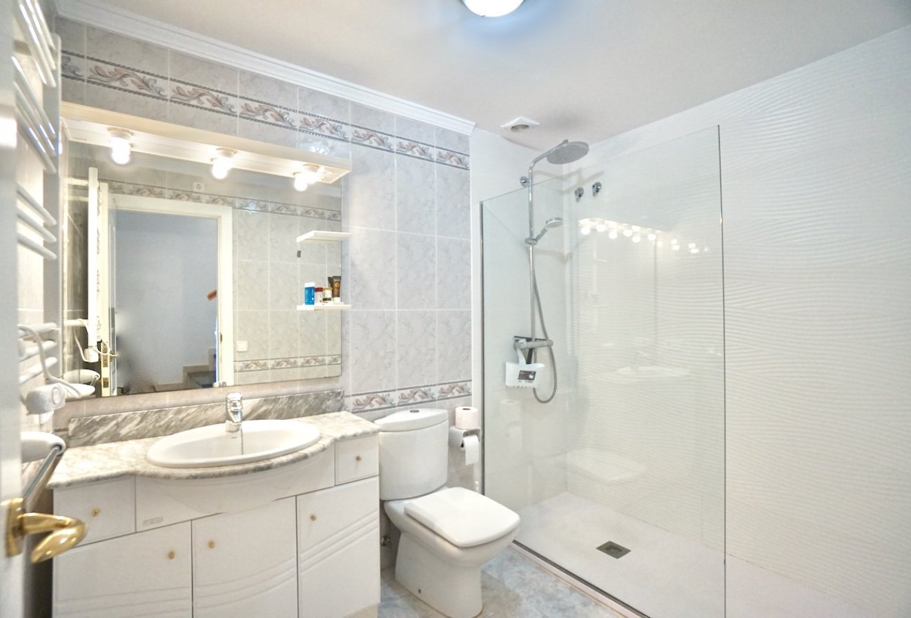 Resale - Apartment / flat -
Moraira - Moraira Centre
