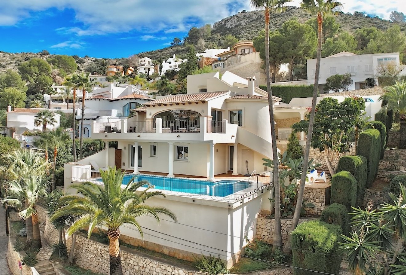 Herverkoop - Villa -
Moraira - El Portet