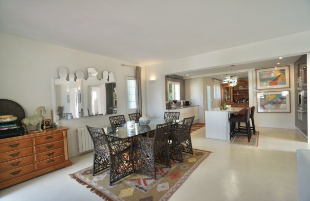 Herverkoop - Villa -
Moraira - El Portet