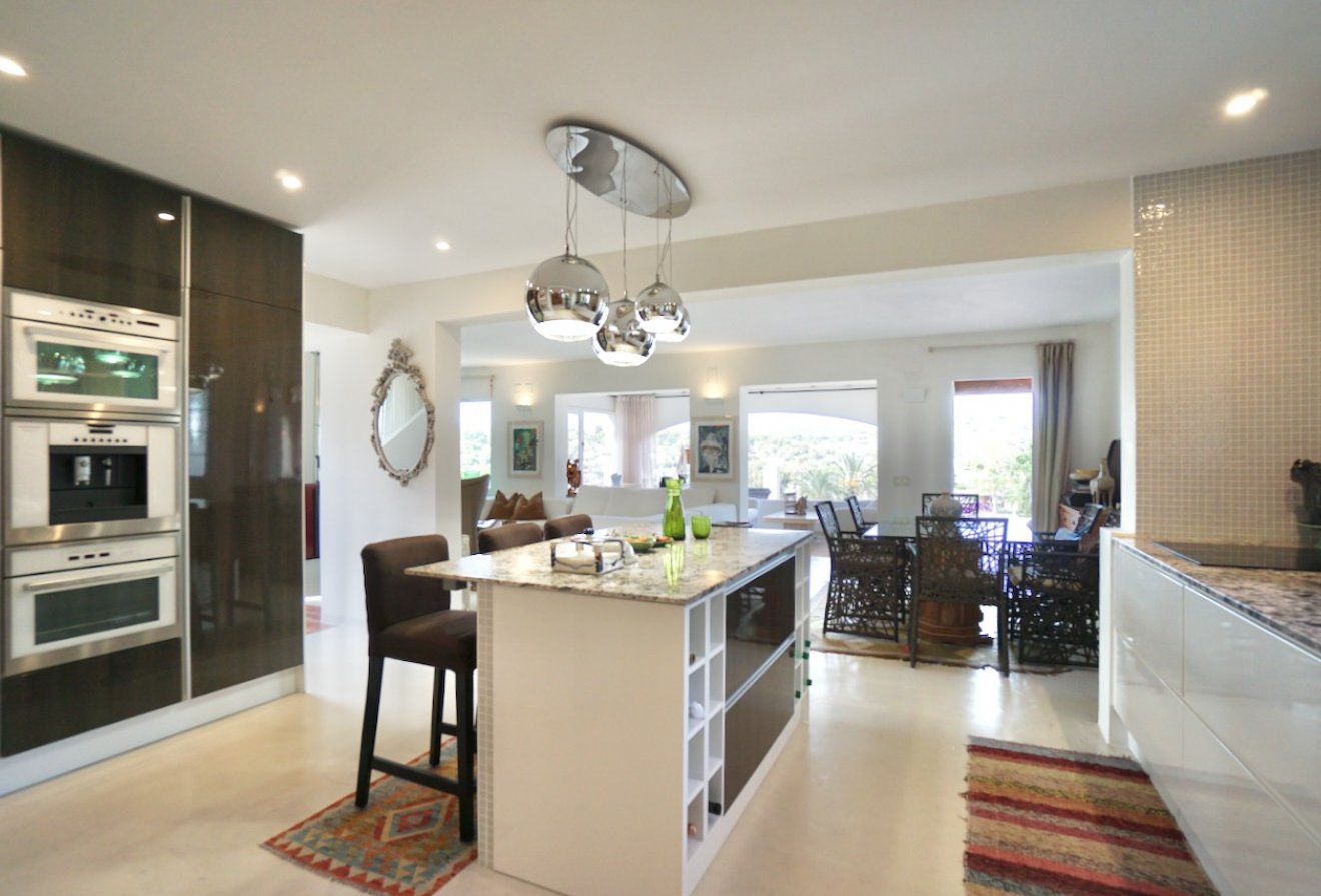 Herverkoop - Villa -
Moraira - El Portet