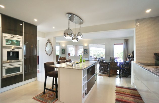 Herverkoop - Villa -
Moraira - El Portet