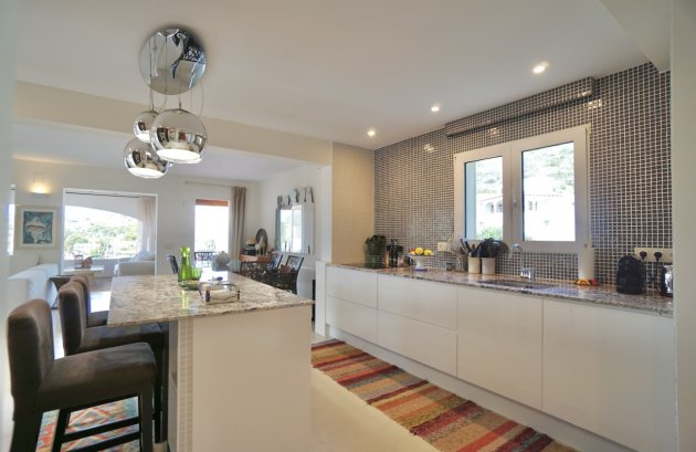Herverkoop - Villa -
Moraira - El Portet