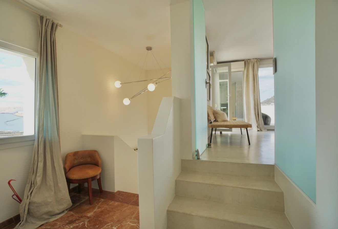 Herverkoop - Villa -
Moraira - El Portet