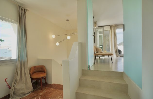 Herverkoop - Villa -
Moraira - El Portet