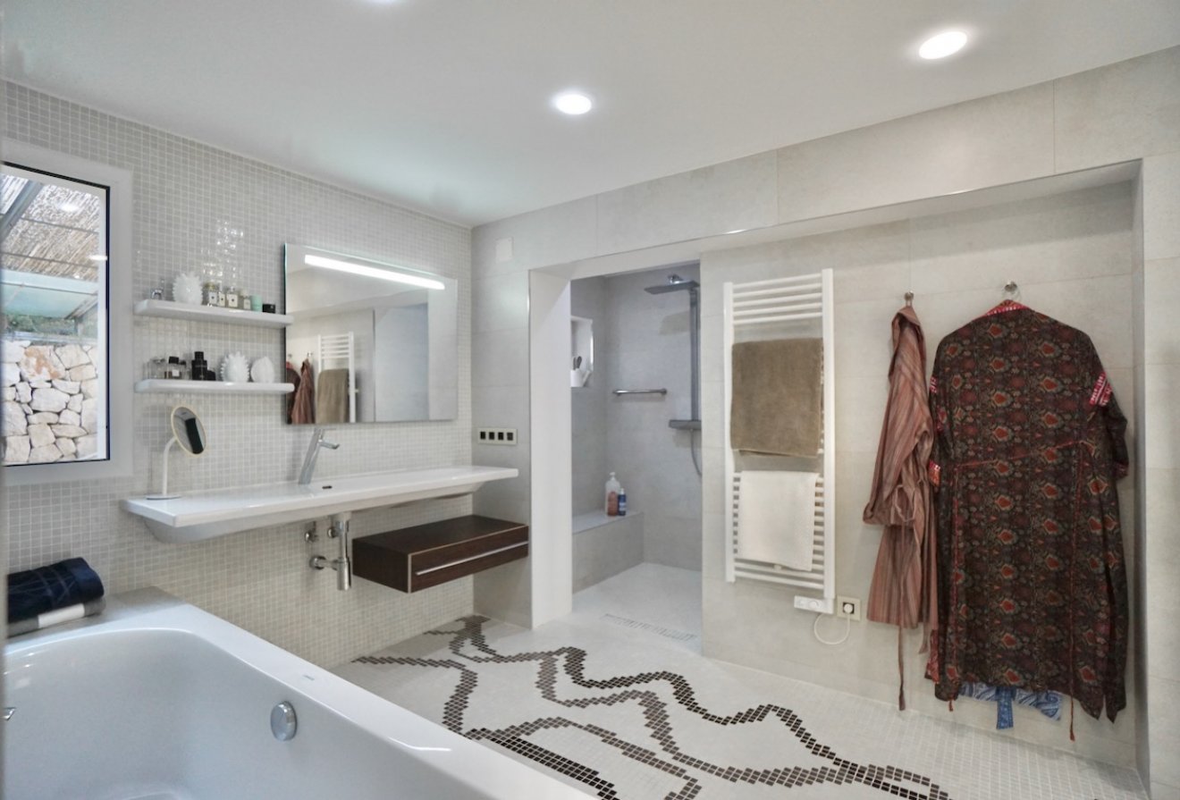 Herverkoop - Villa -
Moraira - El Portet