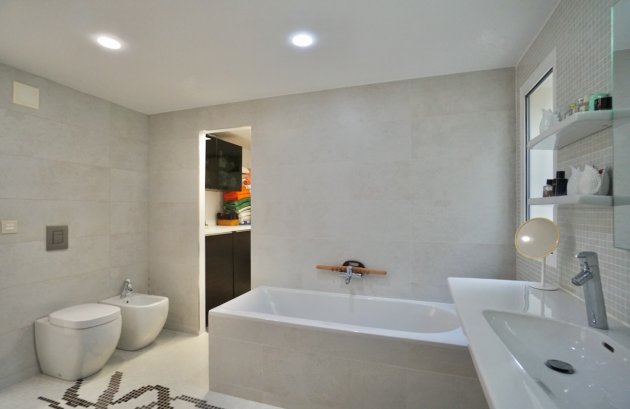 Herverkoop - Villa -
Moraira - El Portet