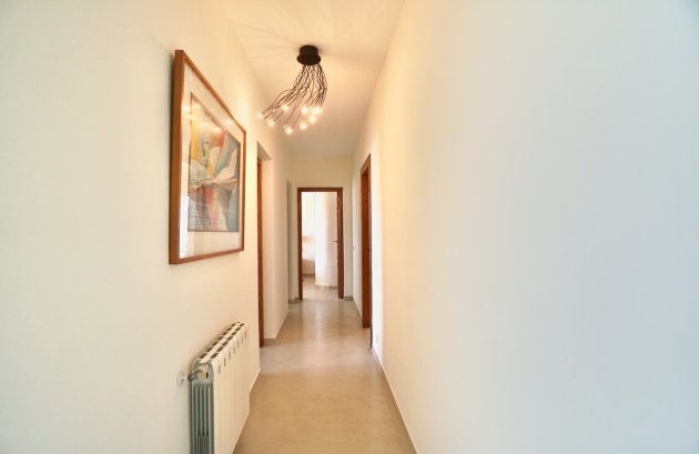 Herverkoop - Villa -
Moraira - El Portet