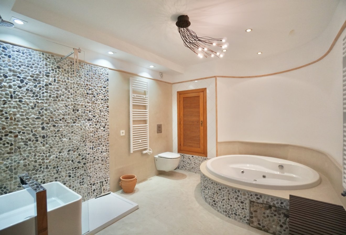 Herverkoop - Villa -
Moraira - El Portet