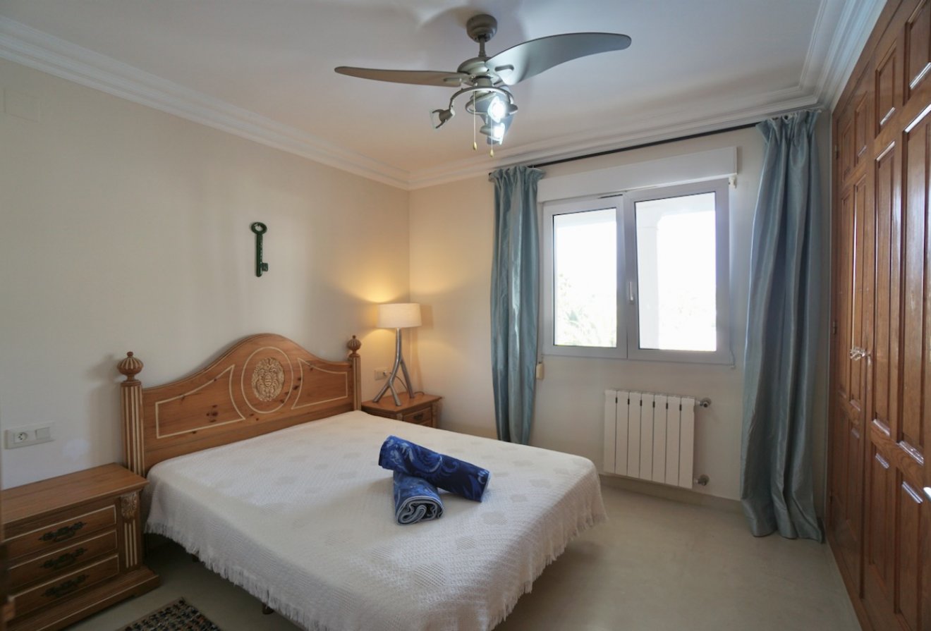 Herverkoop - Villa -
Moraira - El Portet