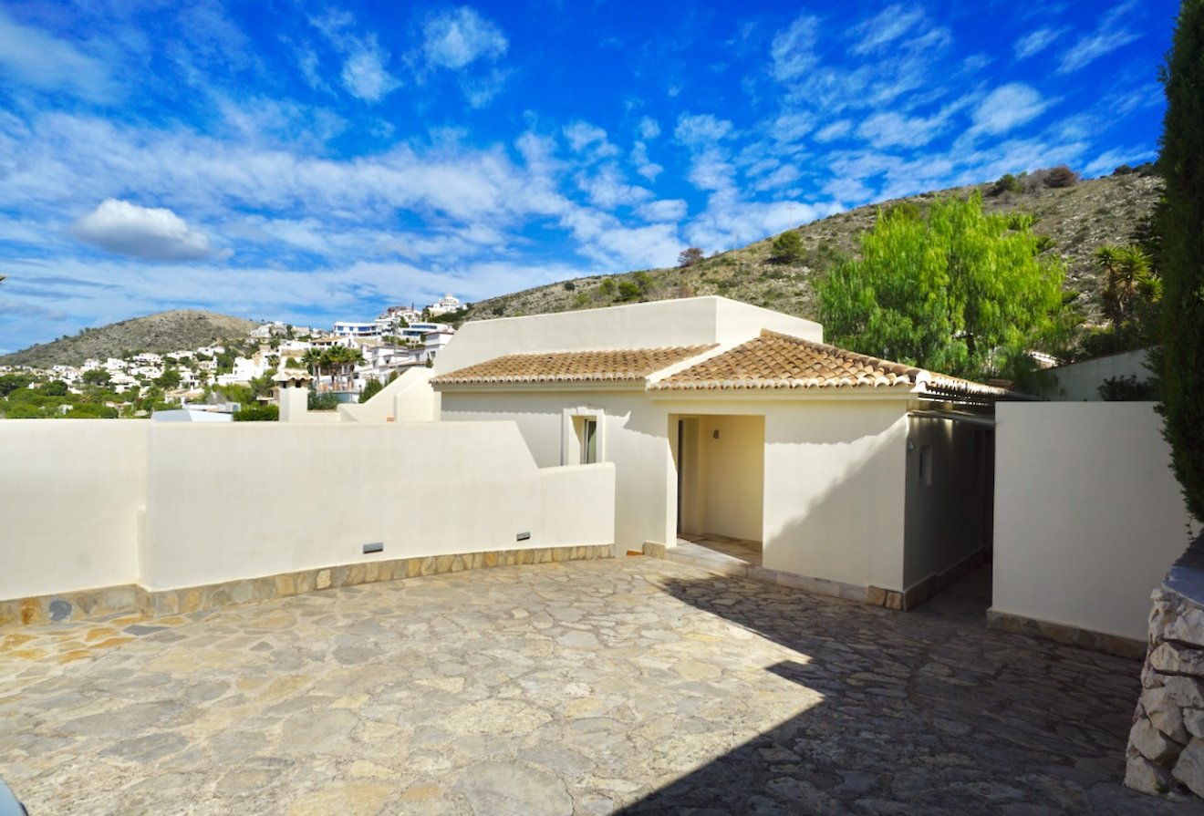 Herverkoop - Villa -
Moraira - El Portet